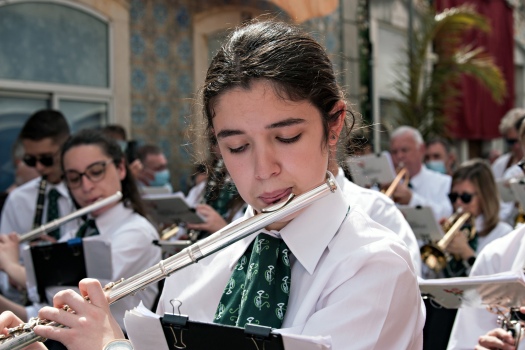 Flautist girl