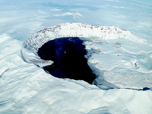 MOUNTAIN LAKE IN TURKEY-1