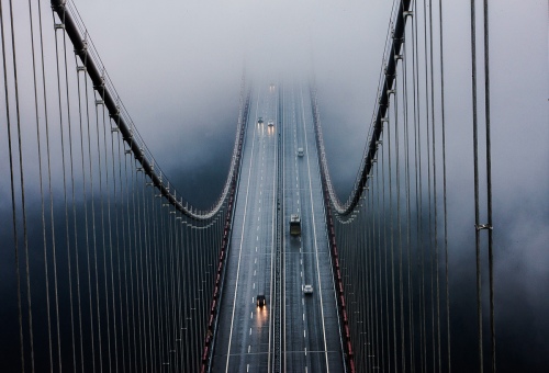 Turn into a thoroughfare
