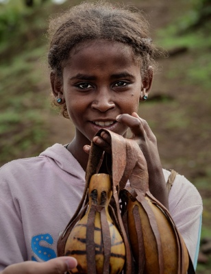 Ethiopian girl selling handwork