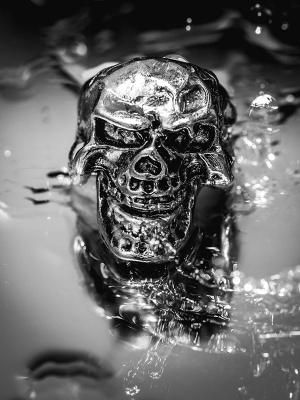 SKULL