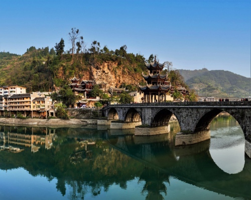 Zhusheng Bridge in ancient town