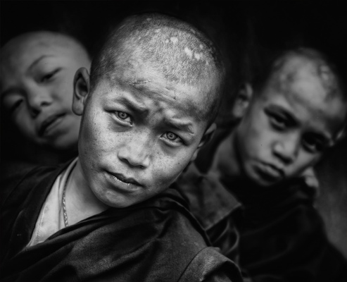 3 faces