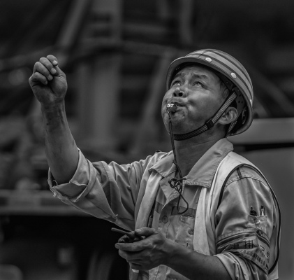 Conductor of crane operation 2