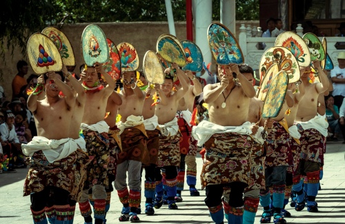 Dragon drum dance