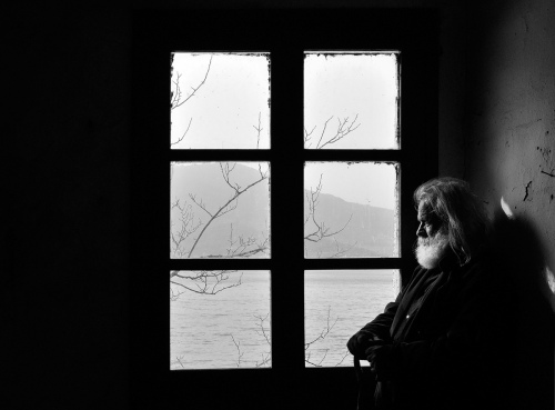 Monochrome2