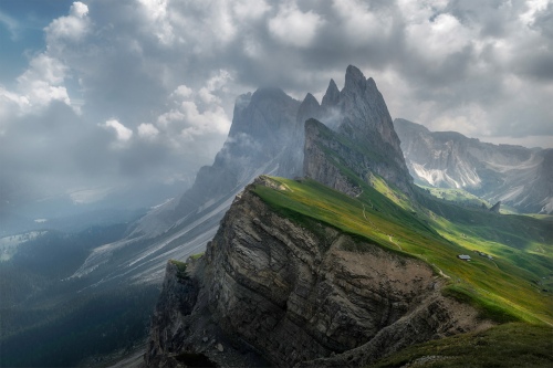 Scenery of Mount Razorback