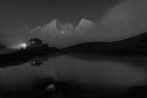 A hazy night