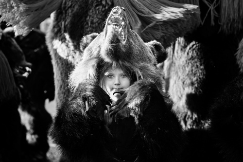  Bear girl