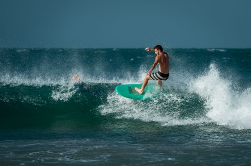  surf on waves