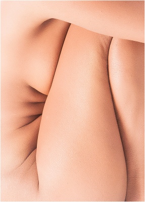  NUDE FORMATION