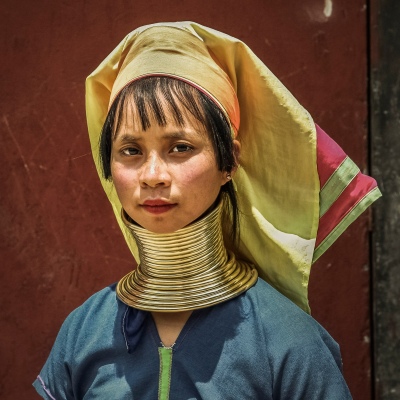 Long-necked girl