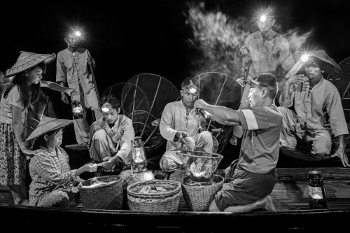 Night floating bazaar