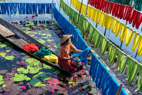  Drying yarn