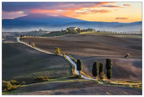  Under the Tuscany Sun